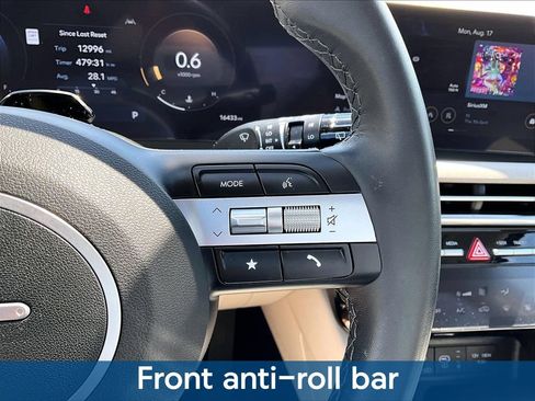 Used 2025 Hyundai Tucson SEL AWD/4WD image 16