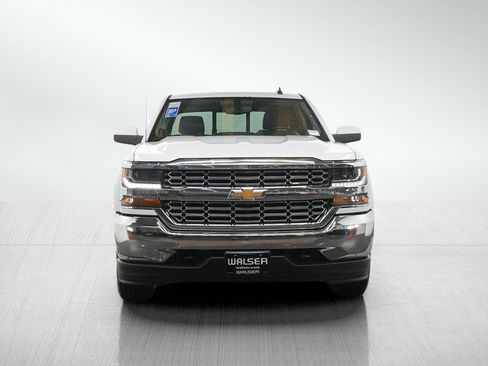 Used 2017 Chevrolet Silverado 1500 LT w/ LT Fleet Plus Package AWD/4WD image 8