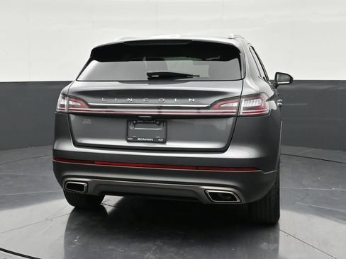 Used 2022 Lincoln Nautilus FWD image 4