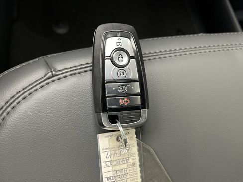 Used 2026 Ford Expedition Max Active AWD/4WD image 31