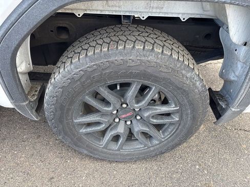 Used 2023 GMC Sierra 1500 Elevation image 7