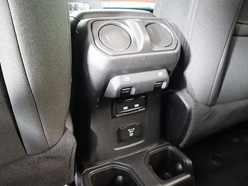 Used 2023 Jeep Wrangler Unlimited Rubicon w/ Cold Weather Group image 21