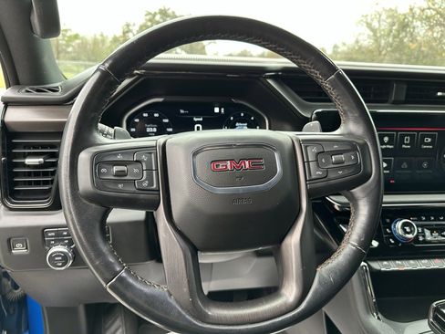 Used 2022 GMC Sierra 1500 AT4 w/ AT4 Premium Package image 32
