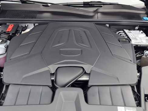 New 2026 Porsche Cayenne image 26
