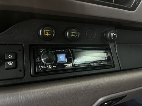 Used 1992 Porsche 911 Carrera image 38