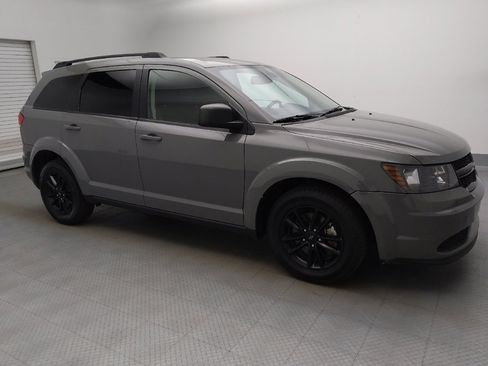 Used 2020 Dodge Journey SE w/ Blacktop Package image 11