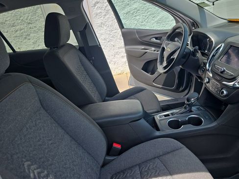 Used 2024 Chevrolet Equinox LT AWD/4WD image 10