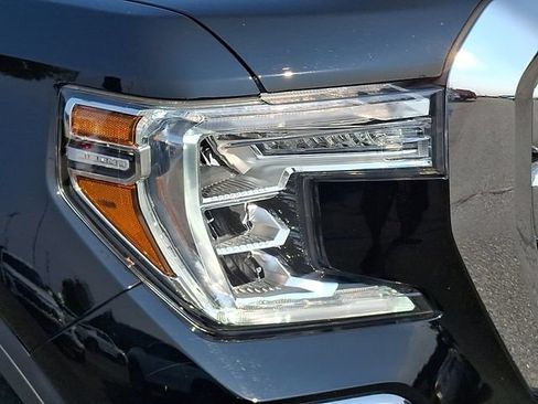 Used 2021 GMC Sierra 1500 Denali w/ Denali Premium Package AWD/4WD image 30