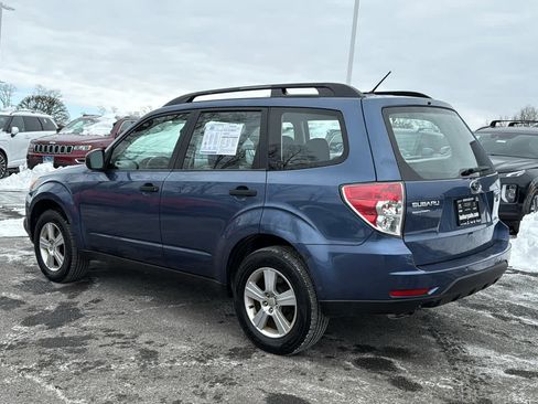 Used 2011 Subaru Forester 2.5X w/ Alloy Wheel Value Pkg image 5