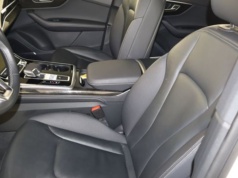 Used 2025 Audi Q7 3.0T Premium Plus image 37