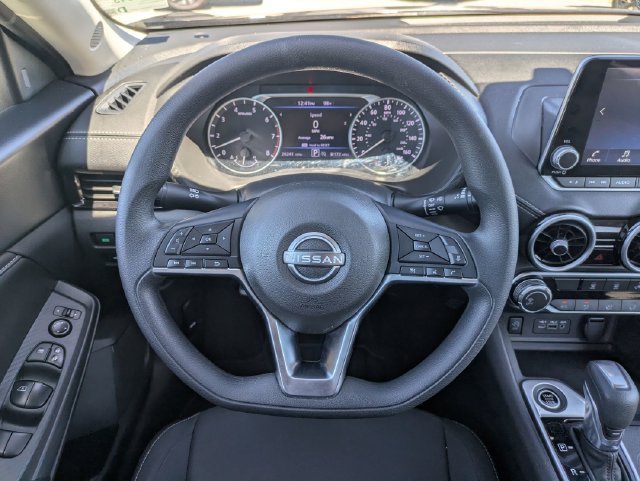 Used 2025 Nissan Sentra SV FWD image 14