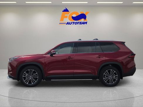 New 2026 Toyota Grand Highlander AWD Hybrid image 2