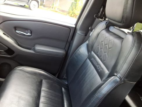 Used 2022 Nissan Frontier PRO-4X w/ Pro-4X Premium Package image 25