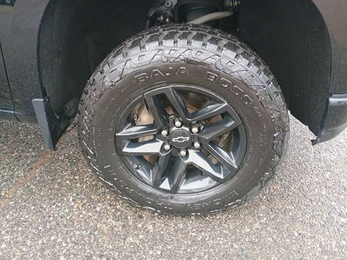 Used 2021 Chevrolet Silverado 1500 LT Trail Boss image 10