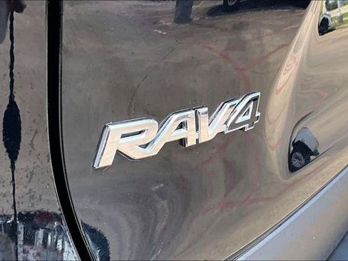 Certified 2025 Toyota RAV4 XLE FWD image 10