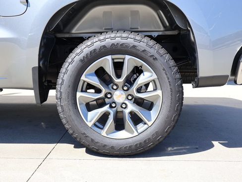 New 2026 Chevrolet Silverado 1500 LT AWD/4WD image 42