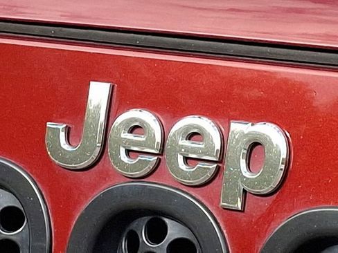Used 2010 Jeep Wrangler Sport AWD/4WD image 28
