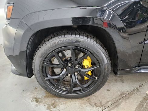 Used 2021 Jeep Grand Cherokee Trackhawk image 40