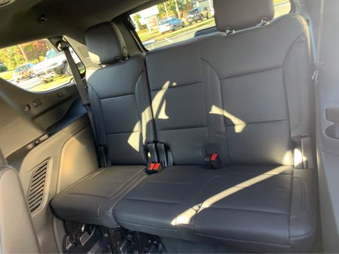 Used 2022 Chevrolet Tahoe LT w/ Luxury Package image 26