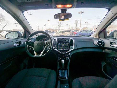 Used 2018 Chevrolet Sonic LT w/ Convenience Package image 13