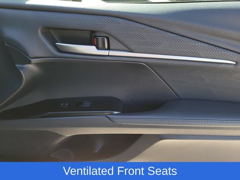 Used 2025 Toyota Camry XSE w/ Premium Package FWD image 8