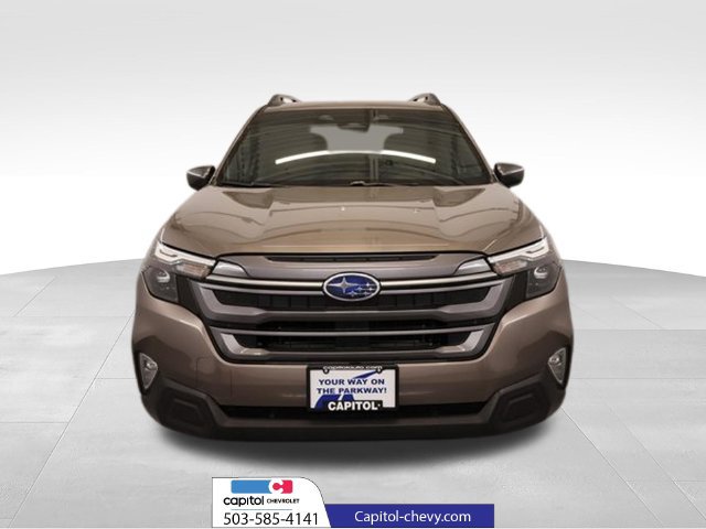 Used 2025 Subaru Forester Premium AWD/4WD image 7