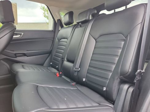 Used 2020 Ford Edge SEL w/ Convenience Package FWD image 11
