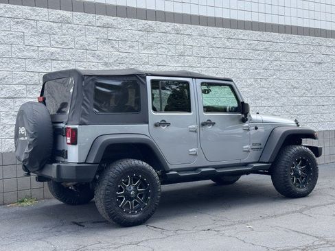 Used 2014 Jeep Wrangler Unlimited Sport w/ Quick Order Package 24S AWD/4WD image 15