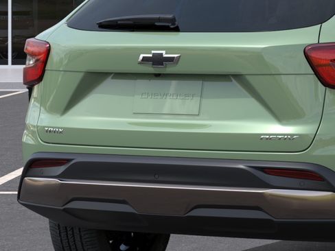 New 2026 Chevrolet Trax ACTIV FWD image 38