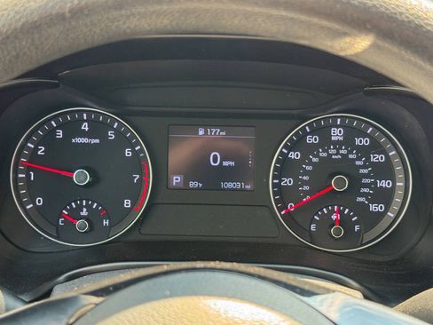 Used 2019 Kia Forte LXS FWD image 22