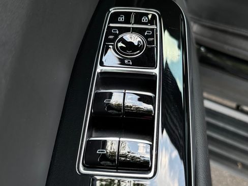 Used 2025 Cadillac Escalade ESV Premium Luxury w/ LPO, Radiant Package AWD/4WD image 58