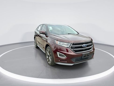 Used 2018 Ford Edge Sport w/ Cold Weather Package image 2