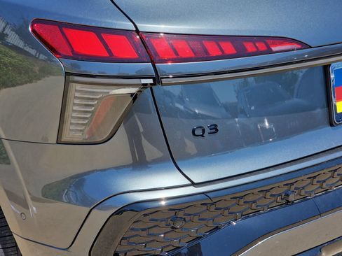New 2026 Audi Q3 quattro 2.0T AWD/4WD image 37