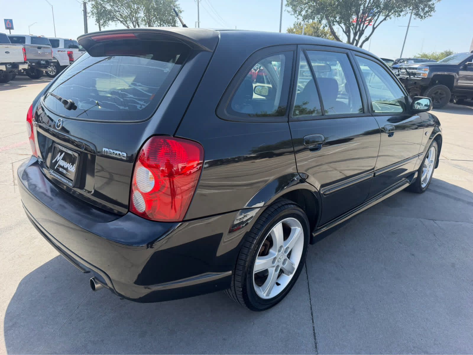 Used 2003 MAZDA Protege5 FWD image 3