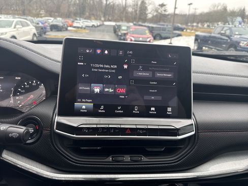 Used 2023 Jeep Compass Trailhawk w/ Trailhawk Convenience Group image 25