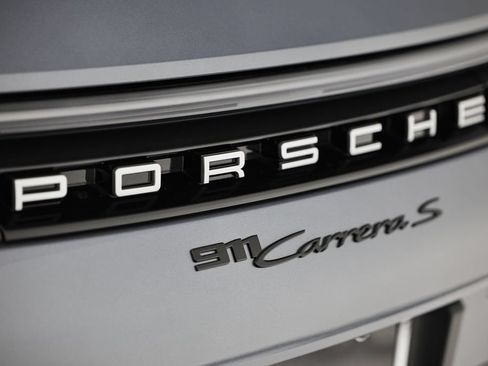 Used 2025 Porsche 911 Carrera S RWD image 15