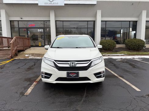 Used 2018 Honda Odyssey Elite image 2