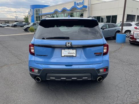 Used 2024 Honda Passport TrailSport image 4