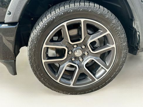 Used 2021 RAM 1500 Laramie AWD/4WD image 11