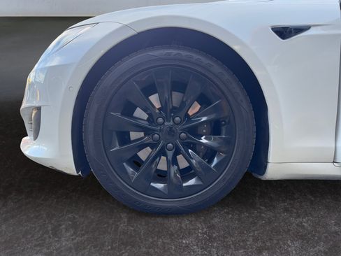 Used 2018 Tesla Model S 75D AWD/4WD image 14