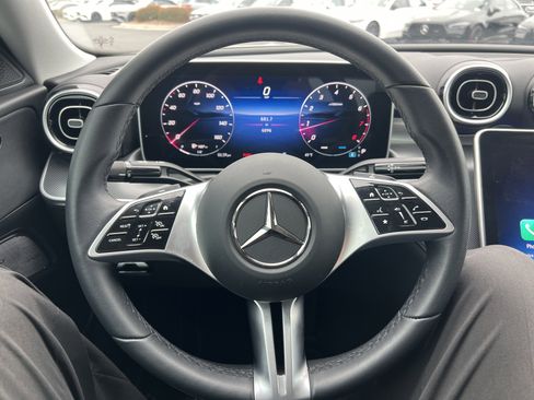 Used 2025 Mercedes-Benz C 300 4MATIC Sedan image 18