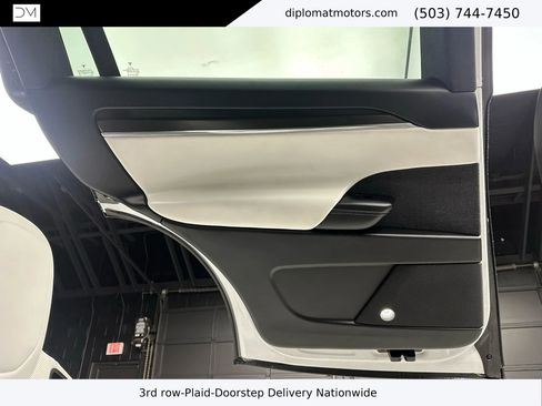 Used 2022 Tesla Model X Plaid image 25