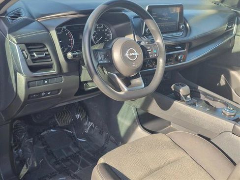 Used 2024 Nissan Rogue SV AWD/4WD image 10