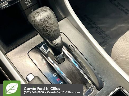 Used 2013 Honda Accord EX image 10