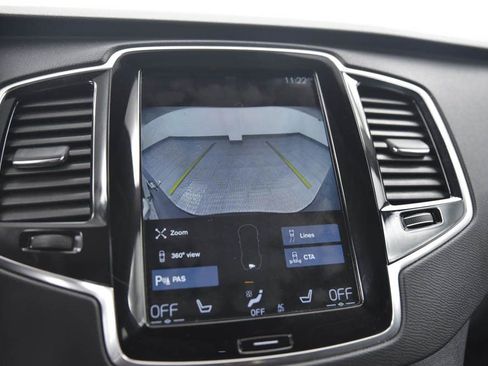 Used 2022 Volvo XC90 T6 Momentum w/ Advanced Package image 20