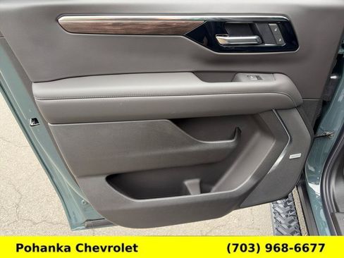 New 2026 Chevrolet Suburban Z71 w/ Comfort Package AWD/4WD image 27