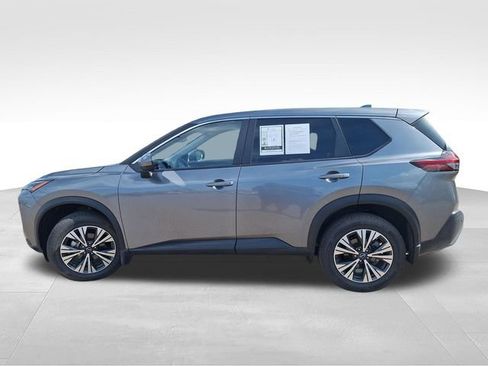 Certified 2023 Nissan Rogue SV FWD image 5