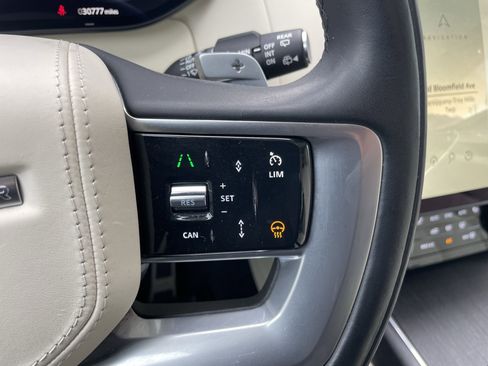 Used 2023 Land Rover Range Rover SE image 22