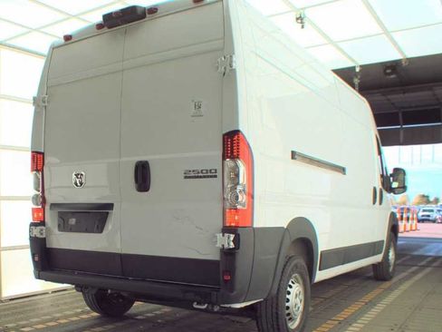 Used 2026 RAM ProMaster 2500 w/ Convenience Group FWD image 3
