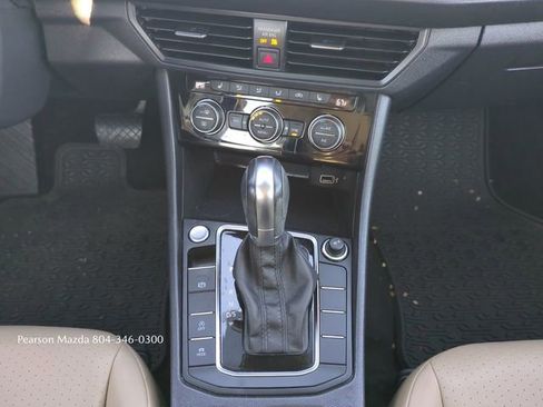 Used 2019 Volkswagen Jetta SEL image 19